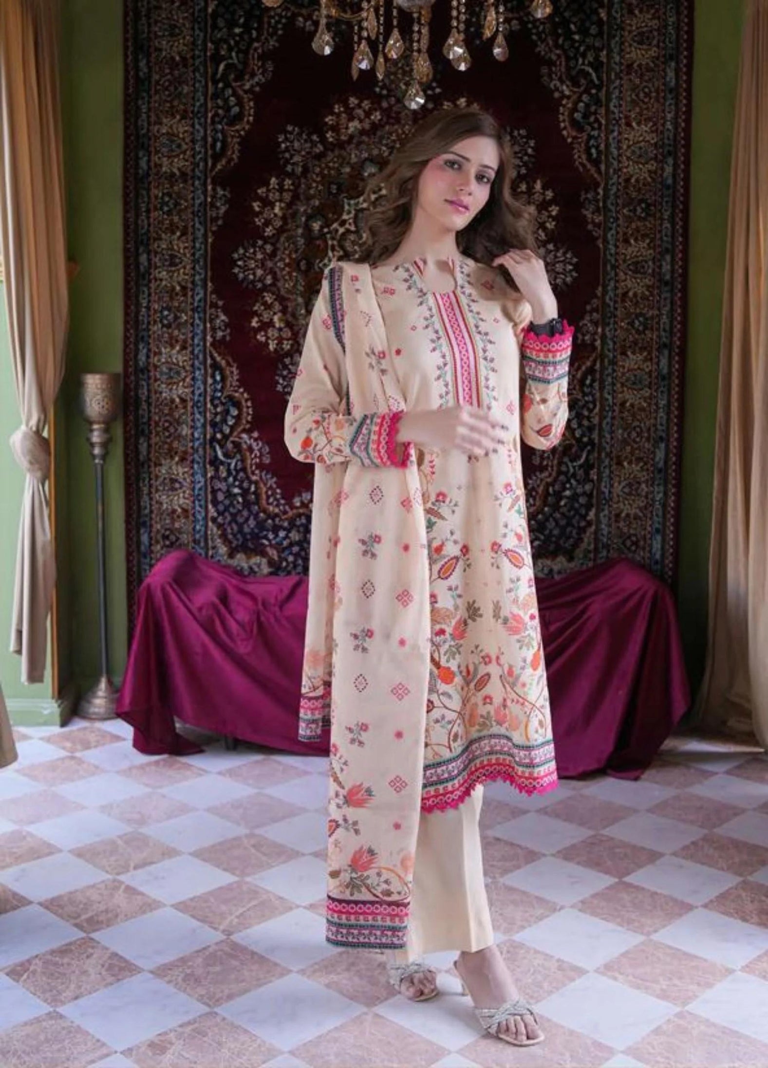 Mavi Coral Luxury Lawn'26 (L Golden)