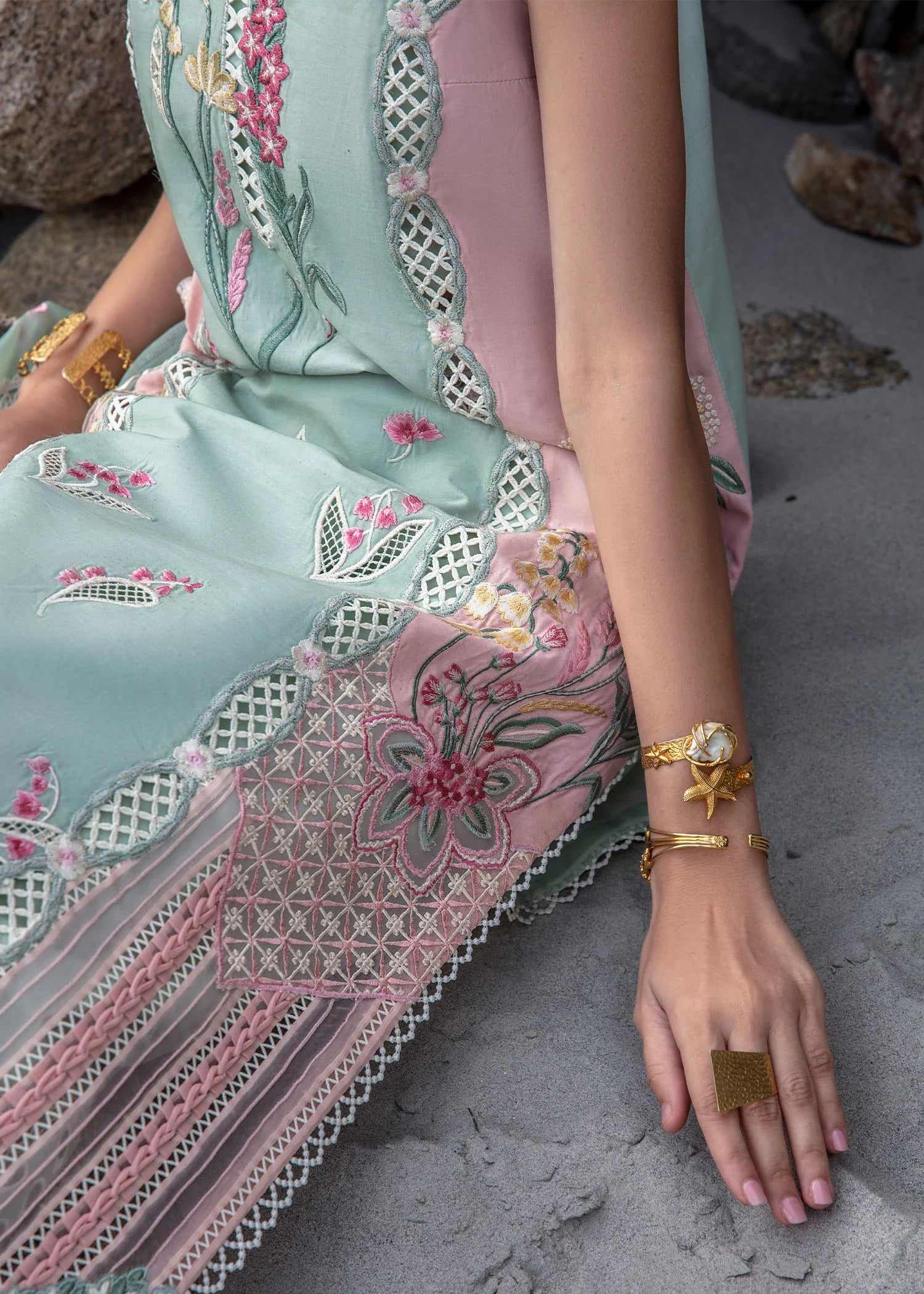 CRIMSON LAWN 2024 D#6A (Sun Kissed - Sea Foam)
