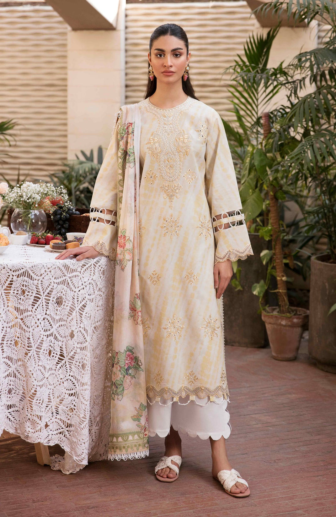 Seran Afsanah Lawn`23 D#08
