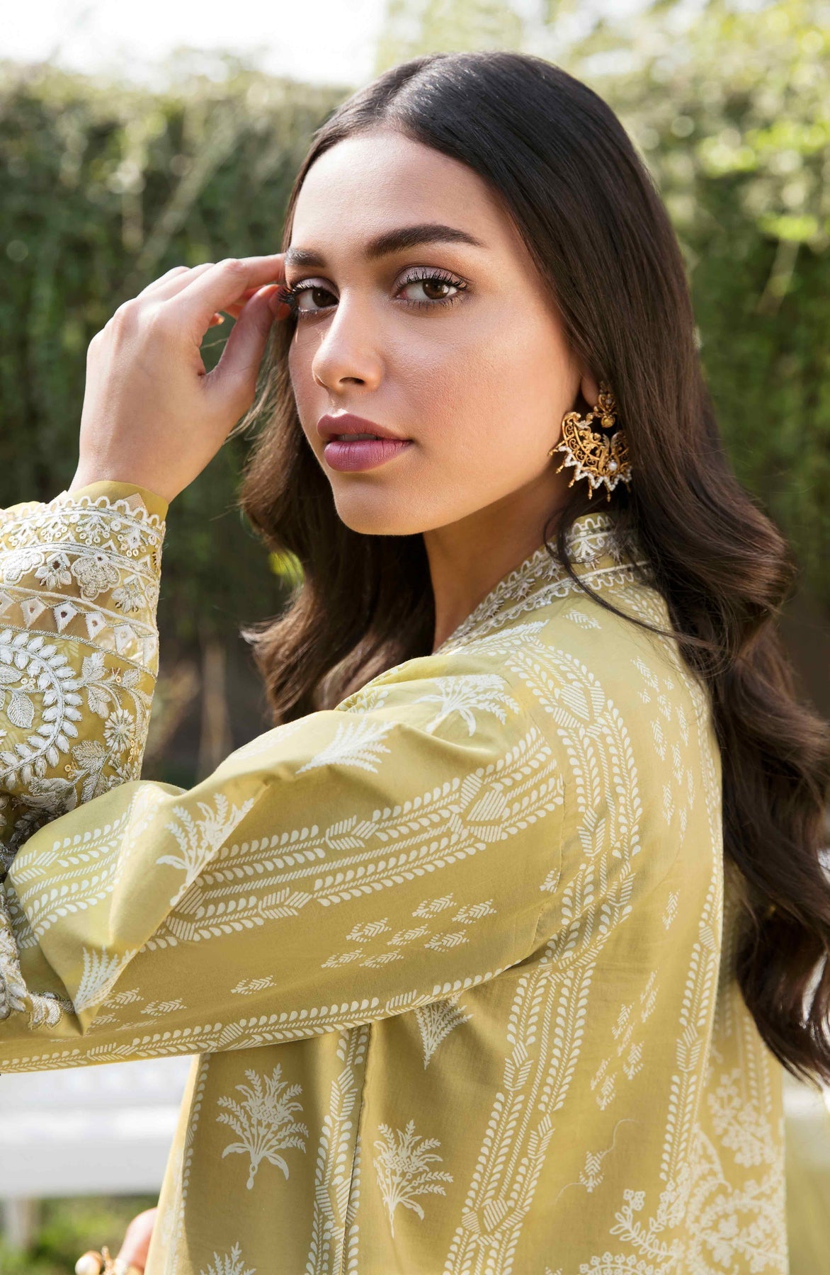 Seran Afsanah Lawn`23 D#06