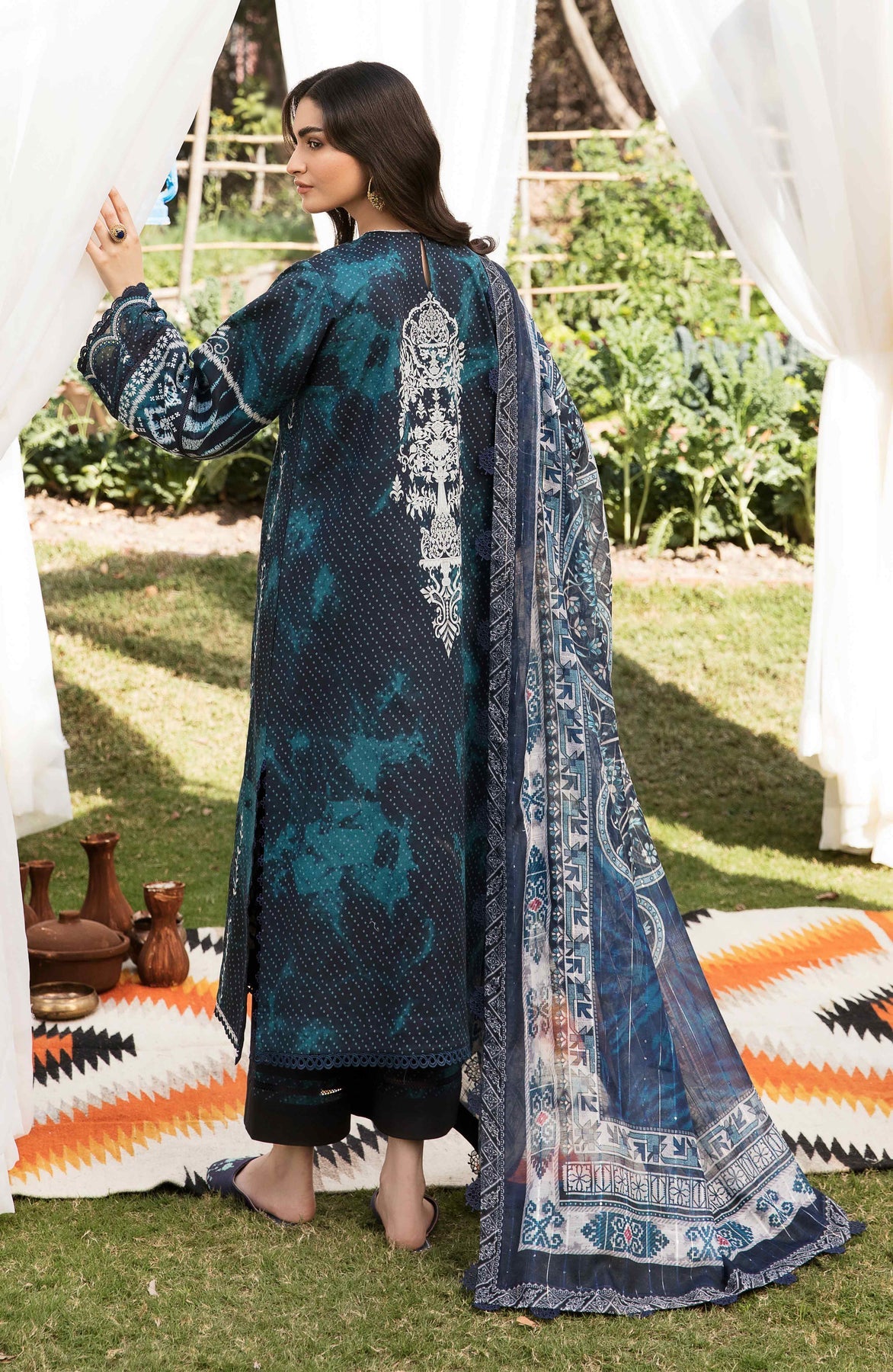 Seran Afsanah Lawn`23 D#09