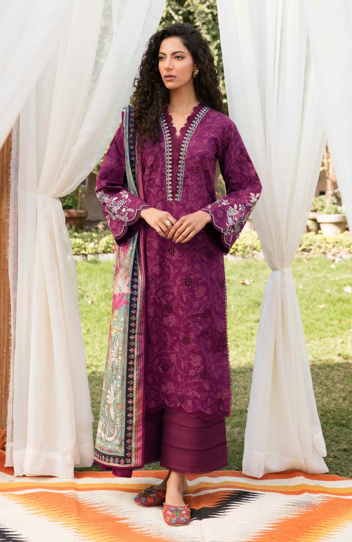 Seran Afsanah Lawn`23 D#14