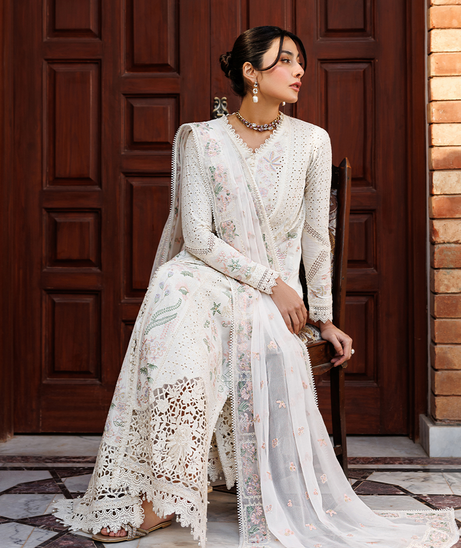 Emaan Adeel Mirabelle Lawn`26 (SERAPH)