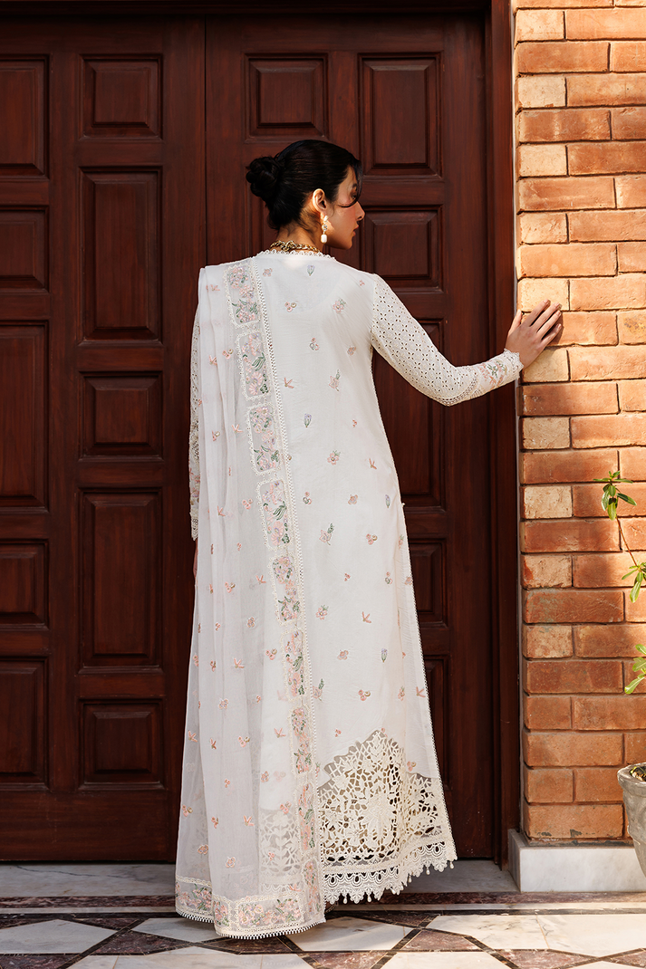 Emaan Adeel Mirabelle Lawn`26 (SERAPH)