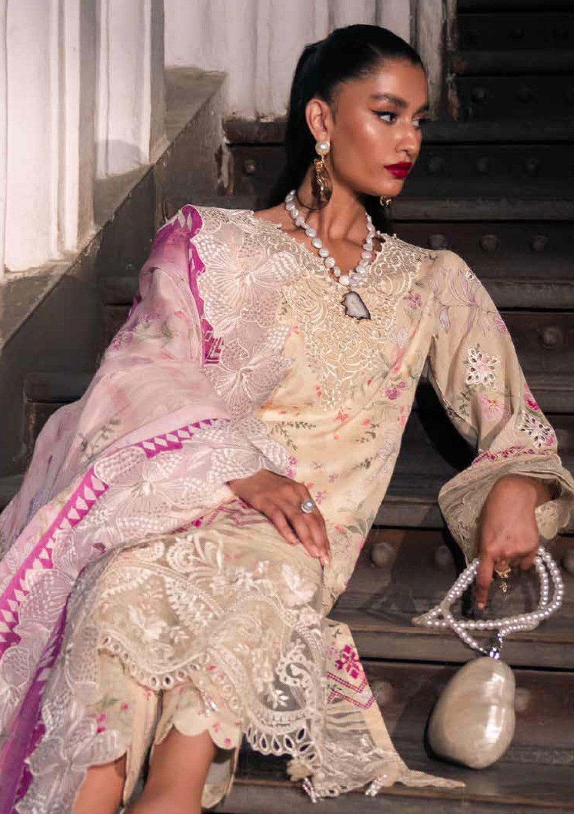 RA Nureh Glamgirl Emb Lawn'25 GL#14