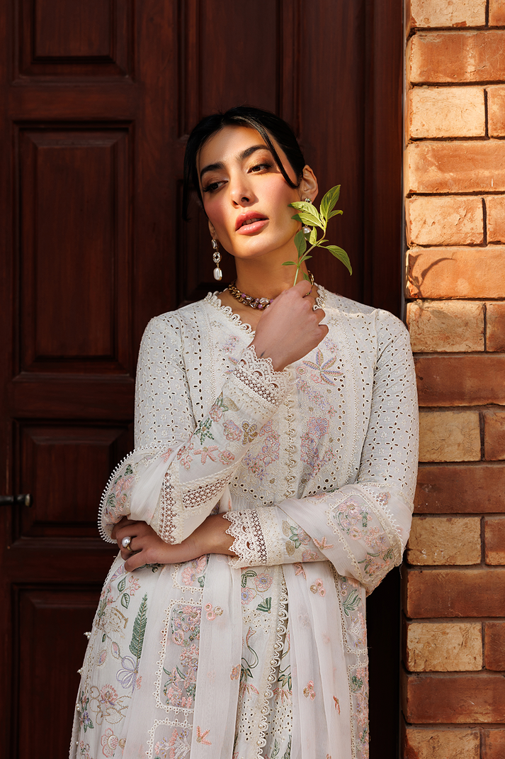 Emaan Adeel Mirabelle Lawn`26 (SERAPH)
