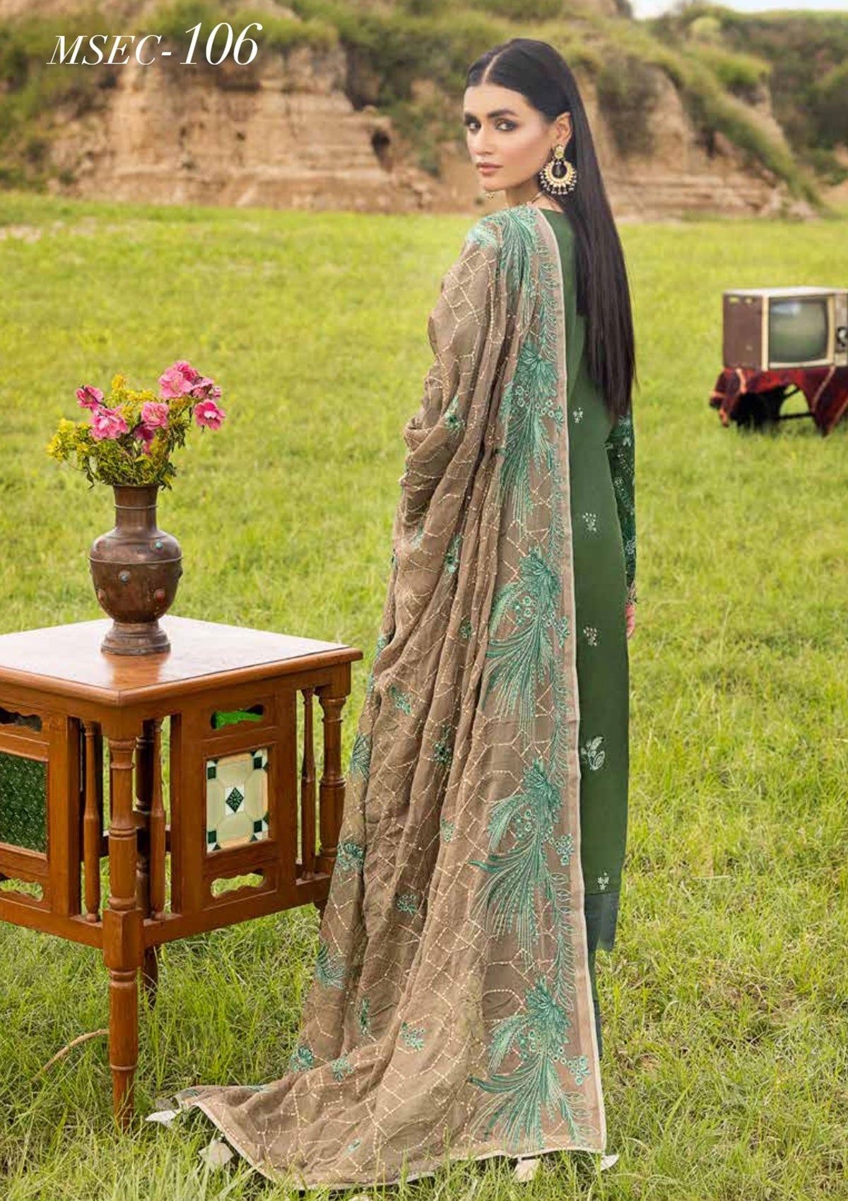 Muscari Emb Cotton Satin`22 D#106