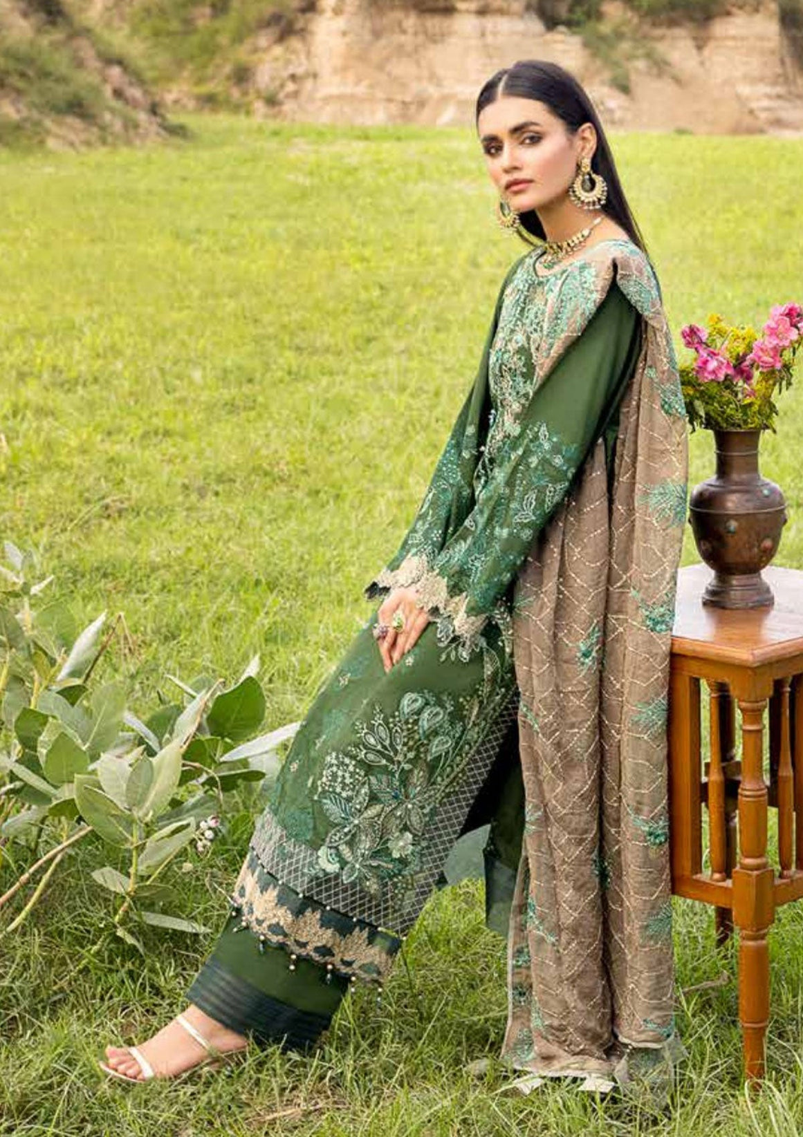 Muscari Emb Cotton Satin`22 D#106