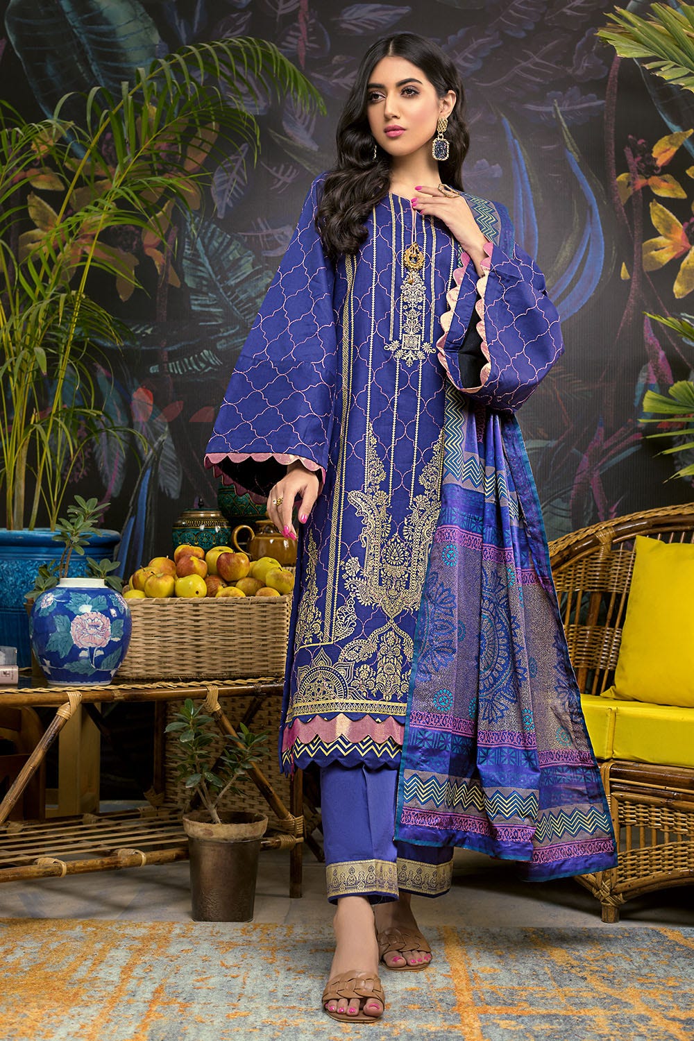 Gul Ahmed Emb Lawn'21 CL-1194