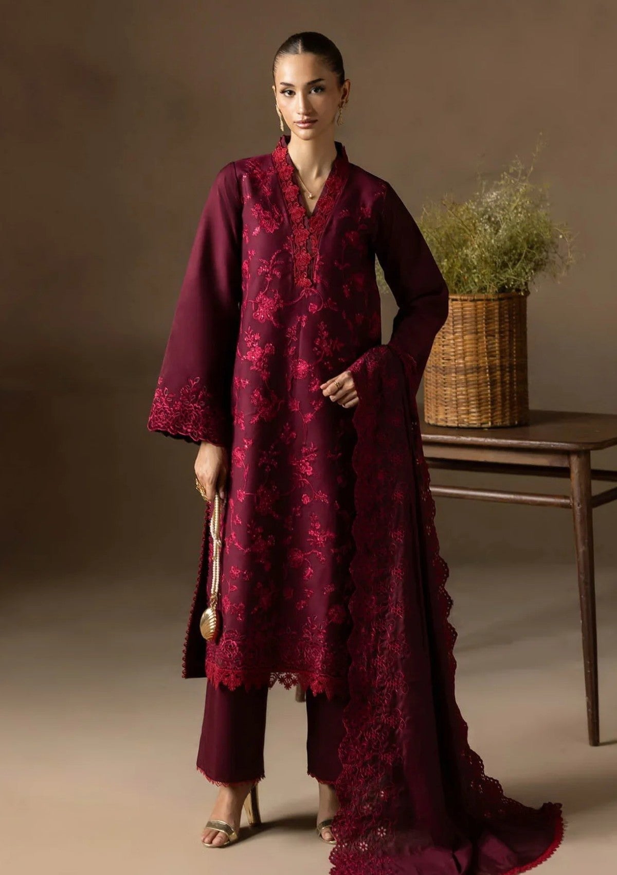 Raj Bari Sareen C/Kari Viscose`25 D#04