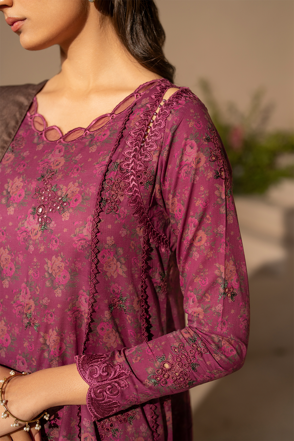 Iznik Festive Lawn Eid Edit'25 D#09