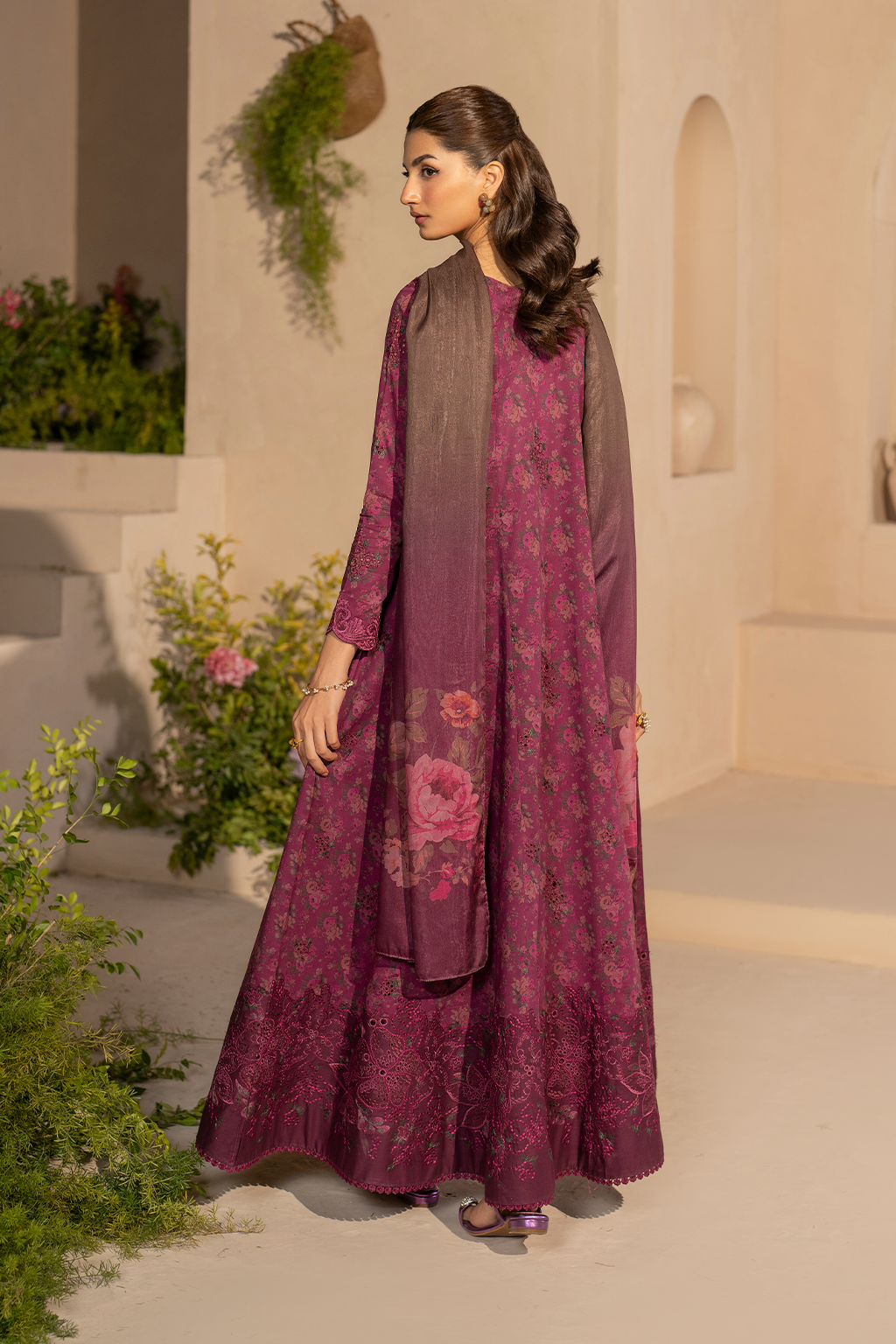 Iznik Festive Lawn Eid Edit'25 D#09