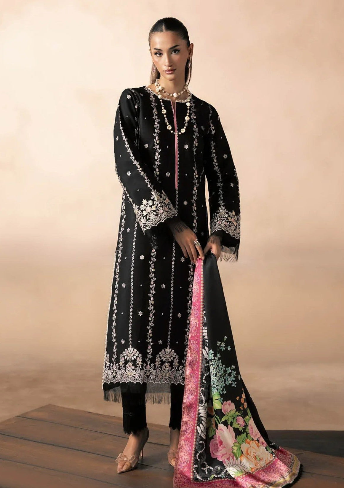 Raj Bari Sareen C/Kari Viscose`25 D#05