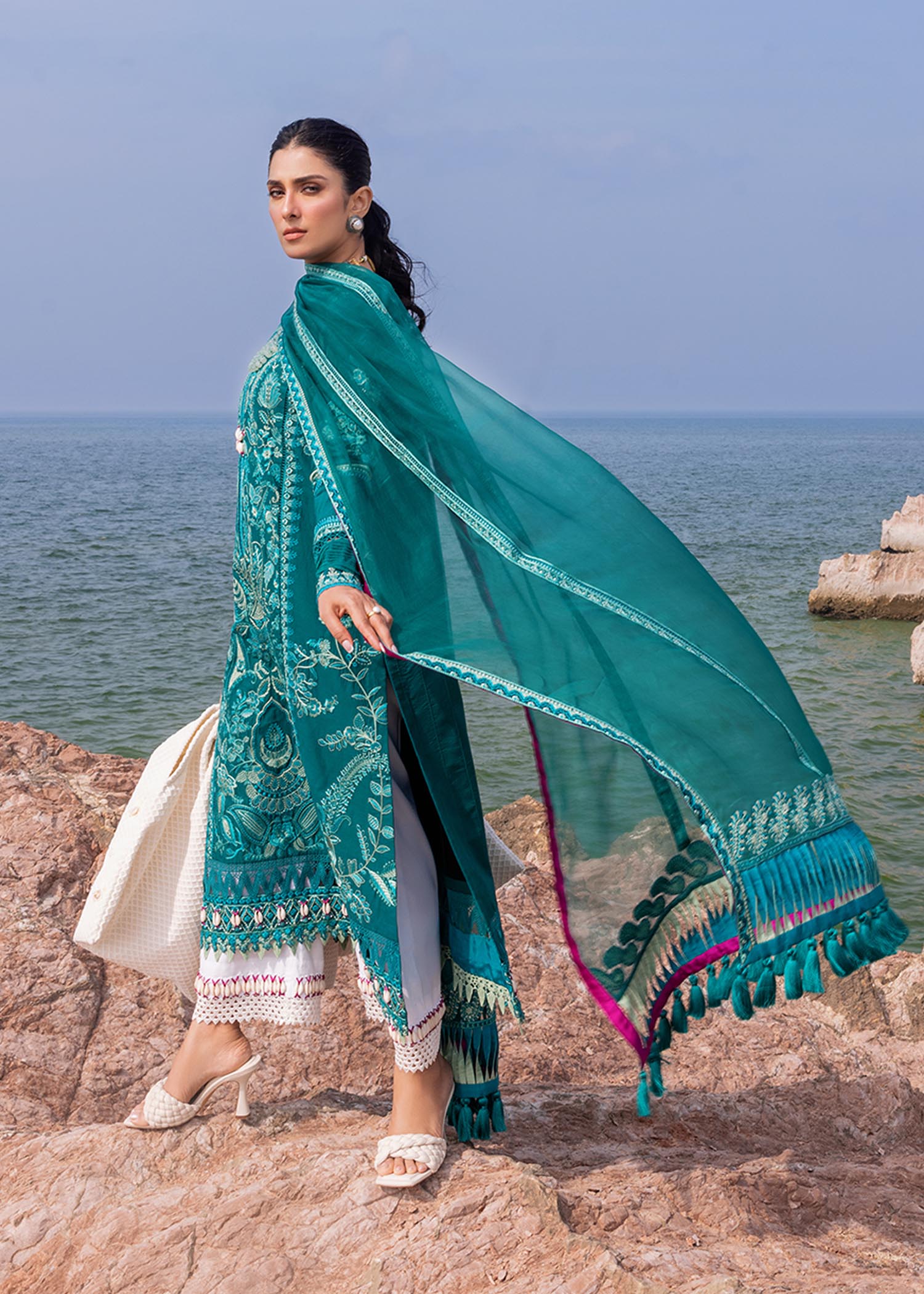 Siraa Emb Lawn'24 ELAHEH(A)