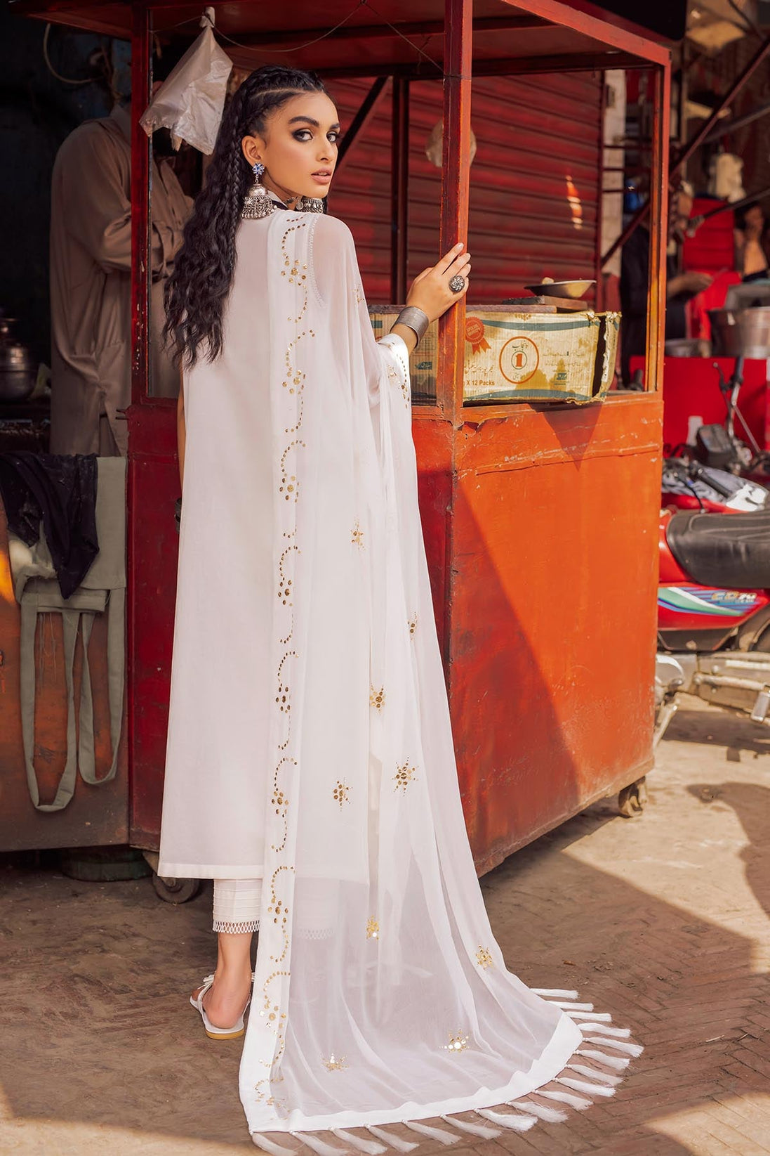 RA Nureh Bazar Festive Lawn'22 Vol-4 D#43