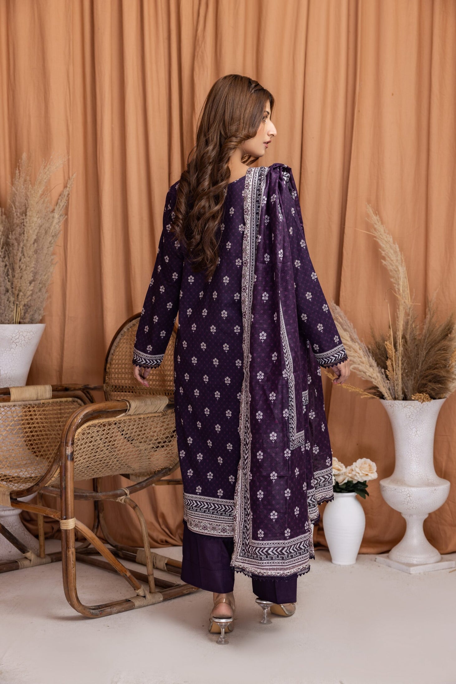 Regalia Salina Lawn`24 D#07