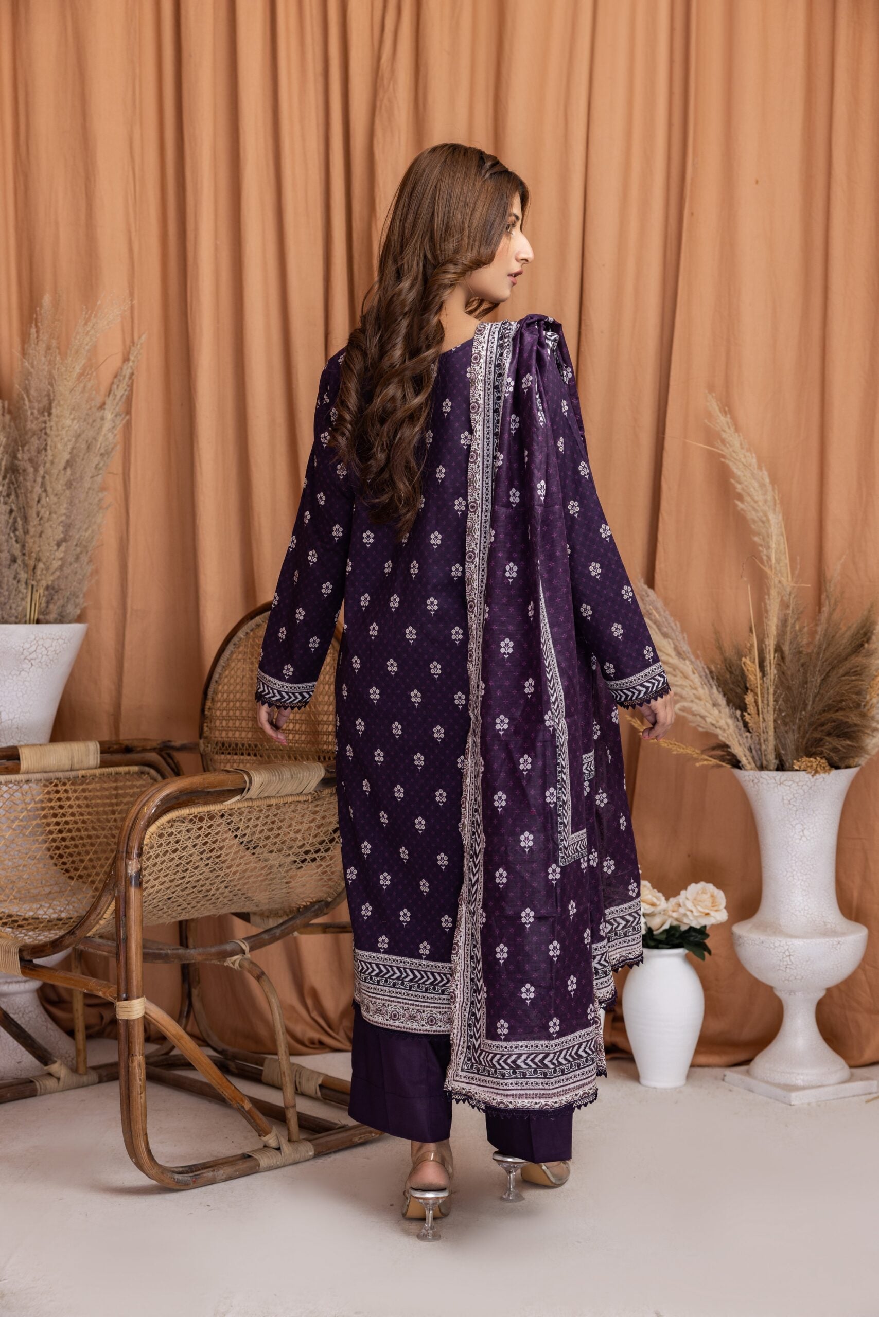 Regalia Salina Lawn`24 D#07