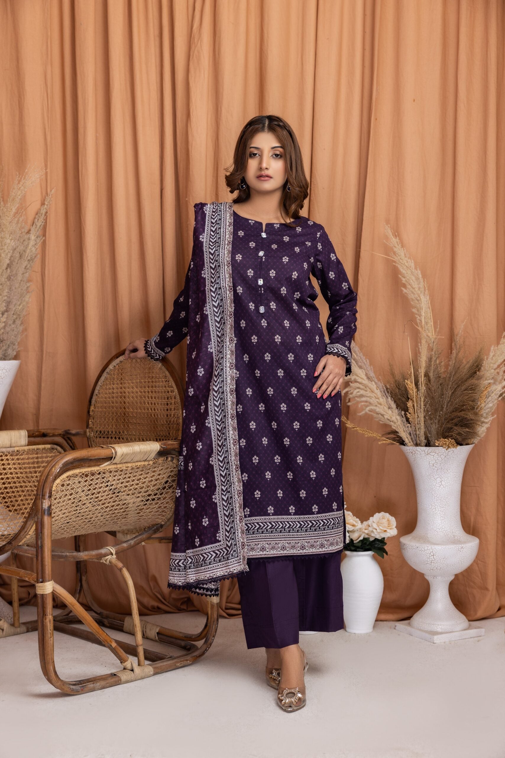 Regalia Salina Lawn`24 D#07