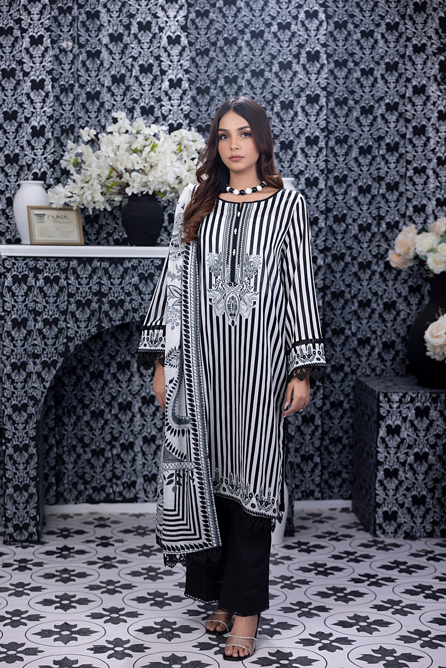 Regalia Salina Lawn`24 (Vol-3) D#07