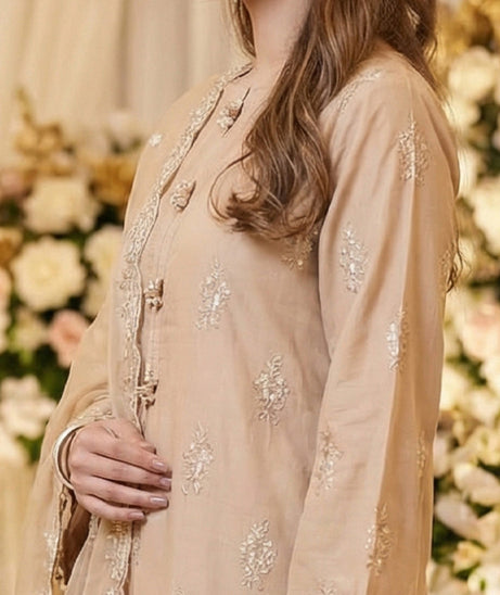 Sana & Sara Luxury Lawn'26 D#882