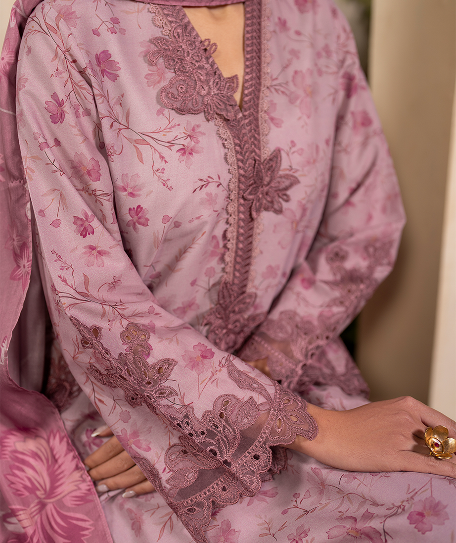 Iznik Festive Lawn Eid Edit'25 D#04