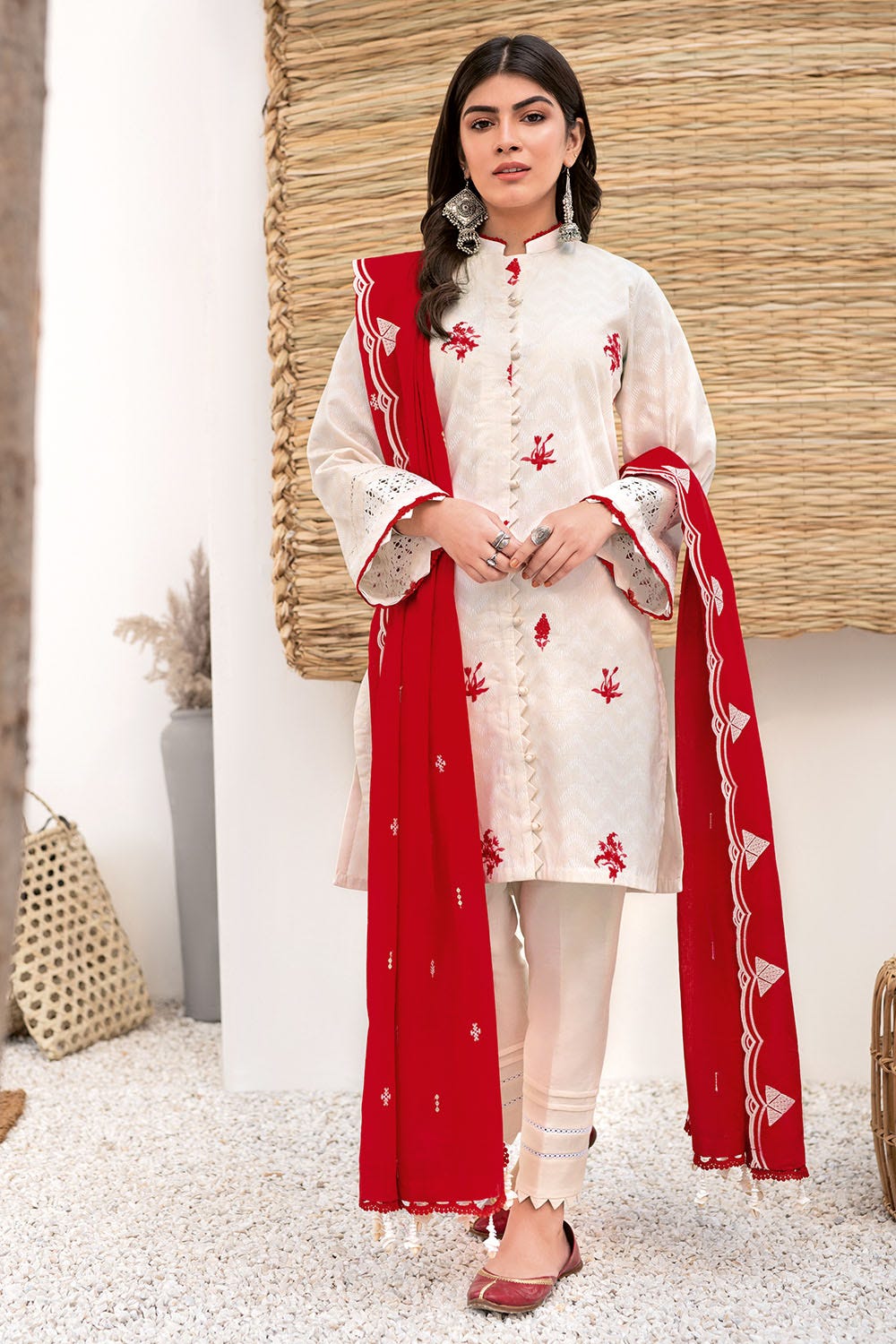 Gul Ahmed Emb Lawn'21 CL-1063