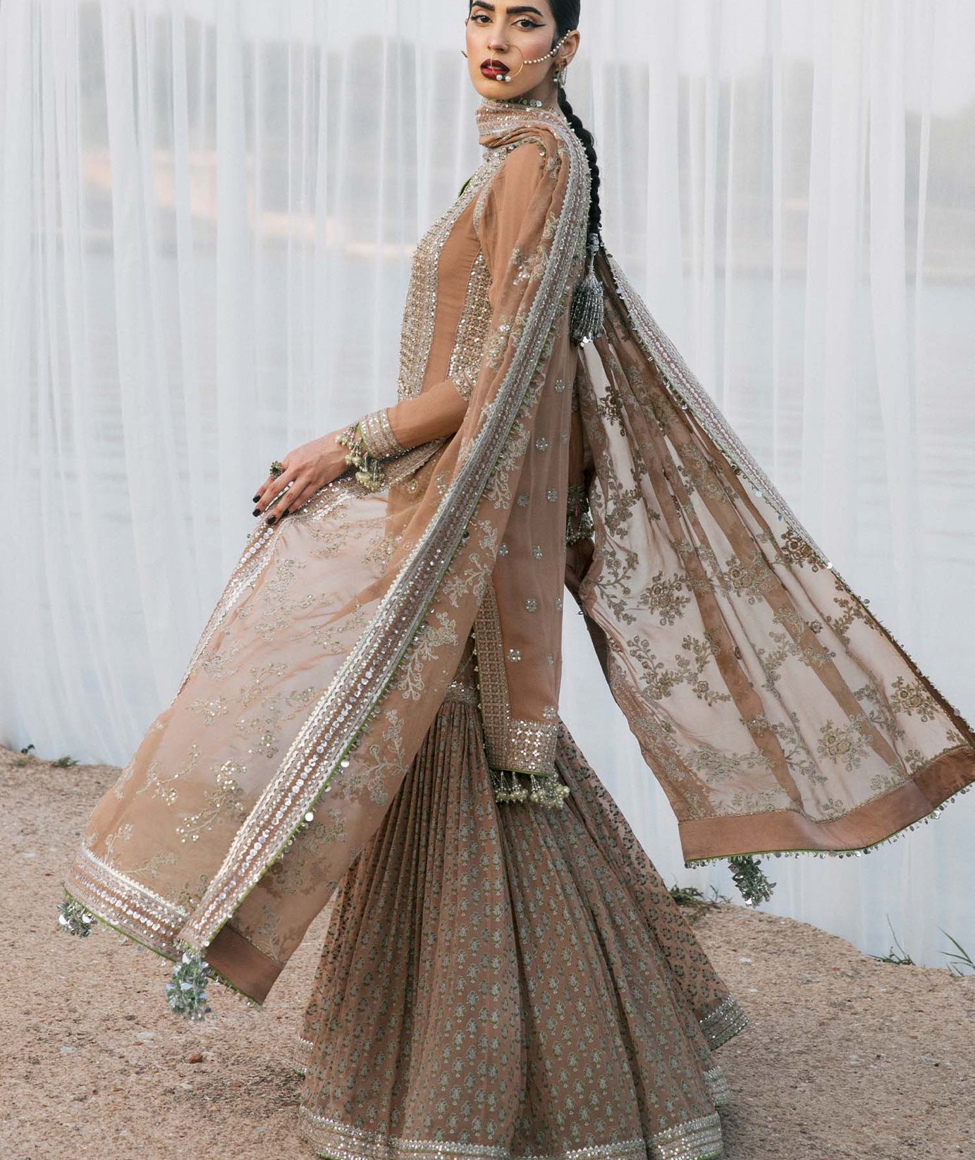 Hussain Rehar Paar Chiffon'22 D#215 (AABROO)