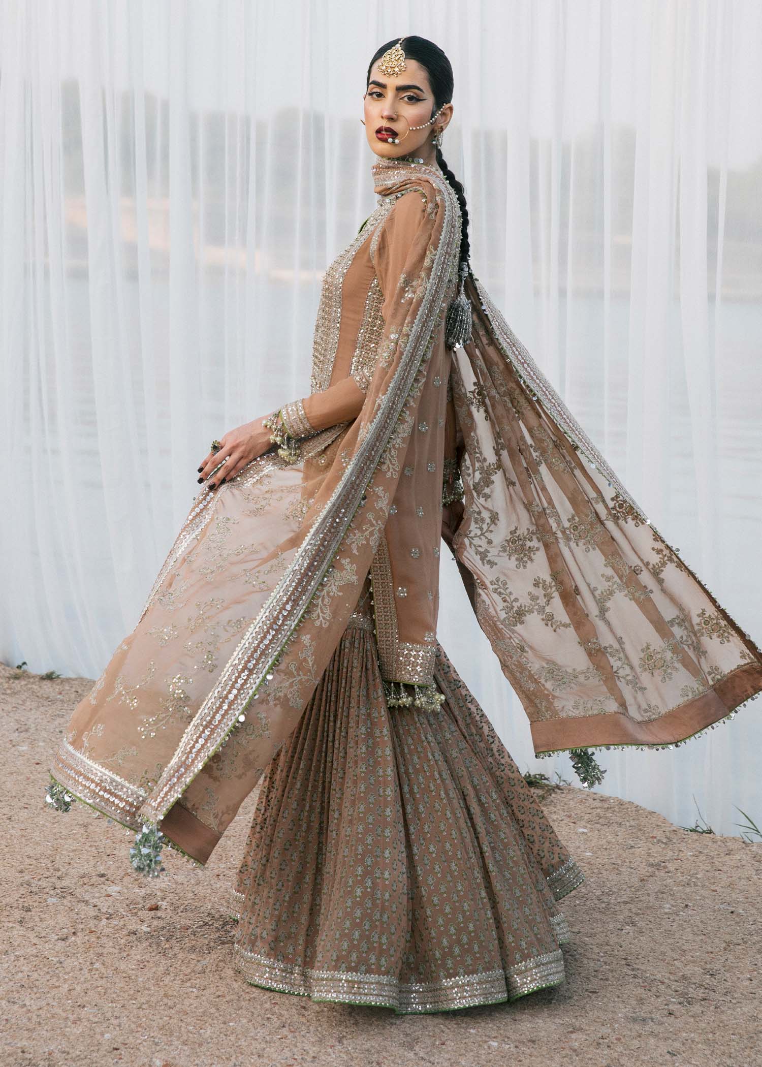 Hussain Rehar Paar Chiffon'22 D#215 (AABROO)