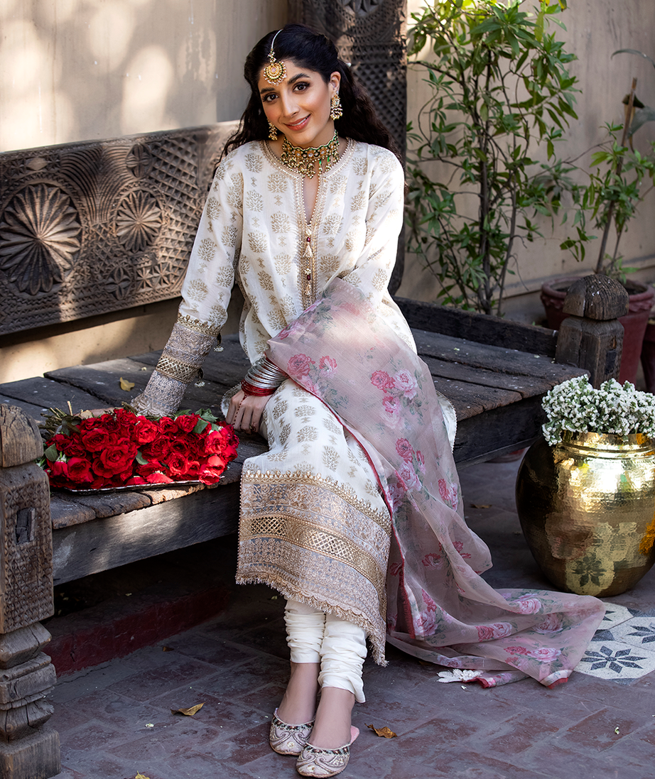 Zysha by Sobia Nazir`22 D# 8A Chambeli