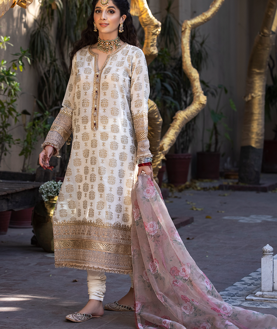 Zysha by Sobia Nazir`22 D# 8A Chambeli