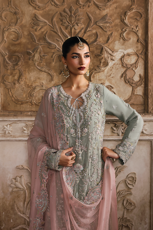 Eman Adeel Romansiyyah Luxury Formal`25 MAHPARI