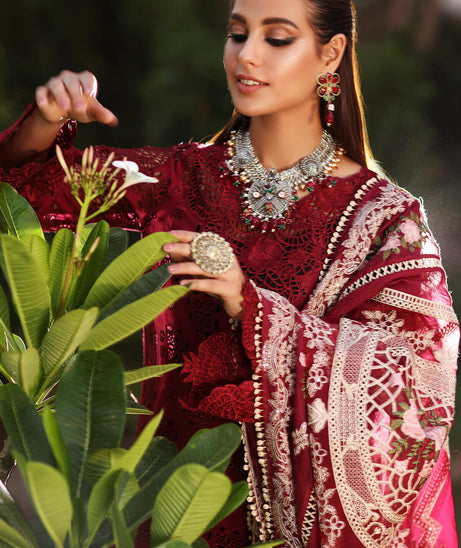 Manara X Kahf Luxury Lawn'22 KML#3-B Suri