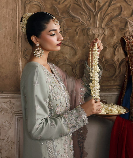 Eman Adeel Romansiyyah Luxury Formal`25 MAHPARI