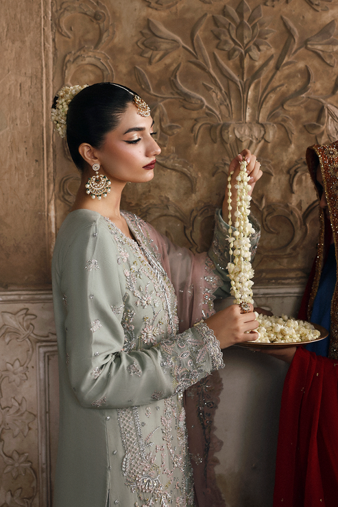 Eman Adeel Romansiyyah Luxury Formal`25 MAHPARI