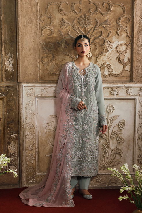 Eman Adeel Romansiyyah Luxury Formal`25 MAHPARI