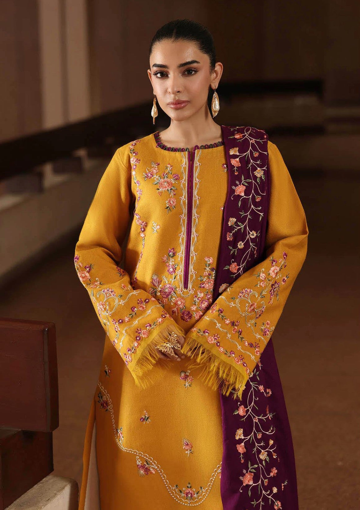 Raj Bari P/Winter Shawl`25 D#03