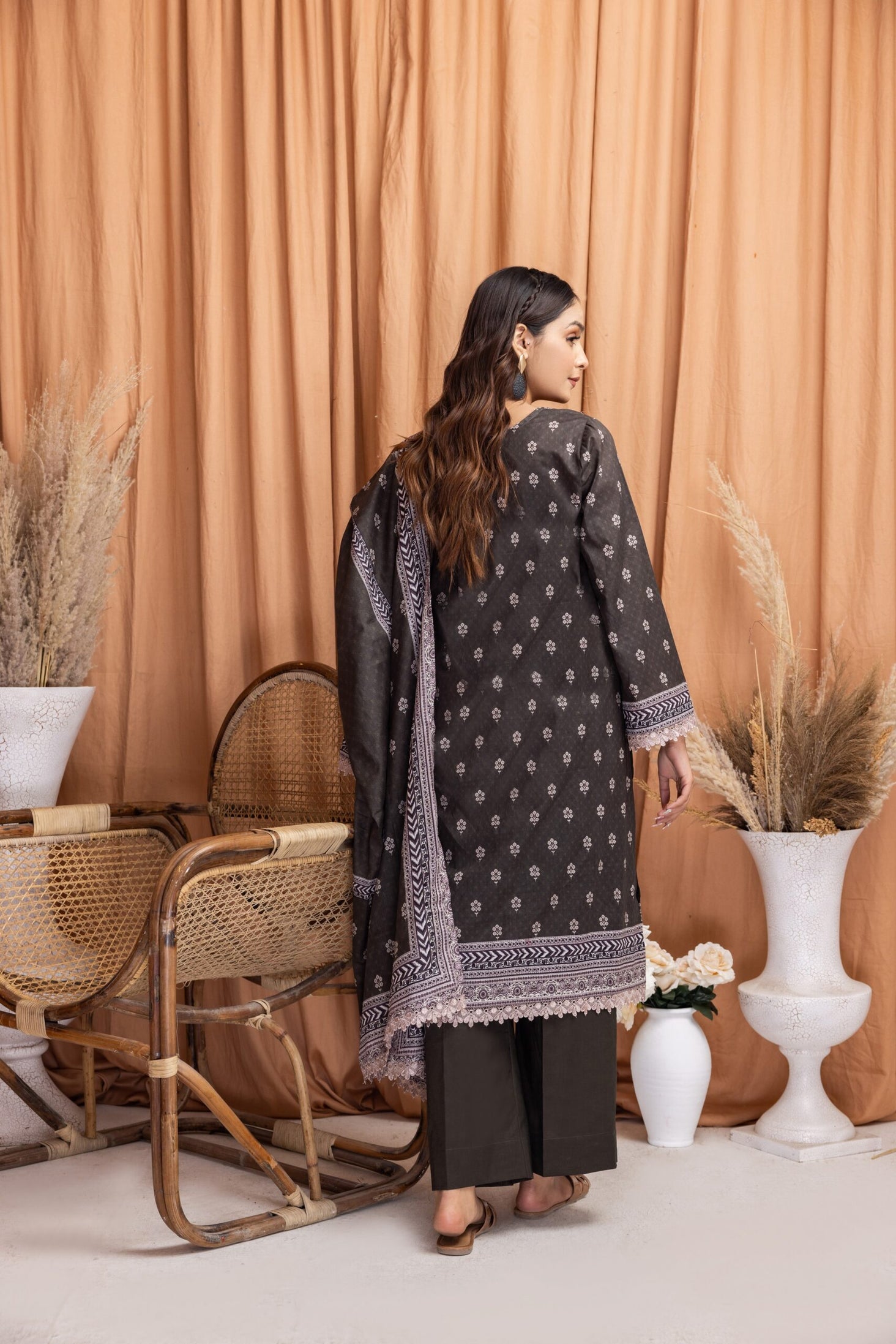 Regalia Salina Lawn`24 D#08