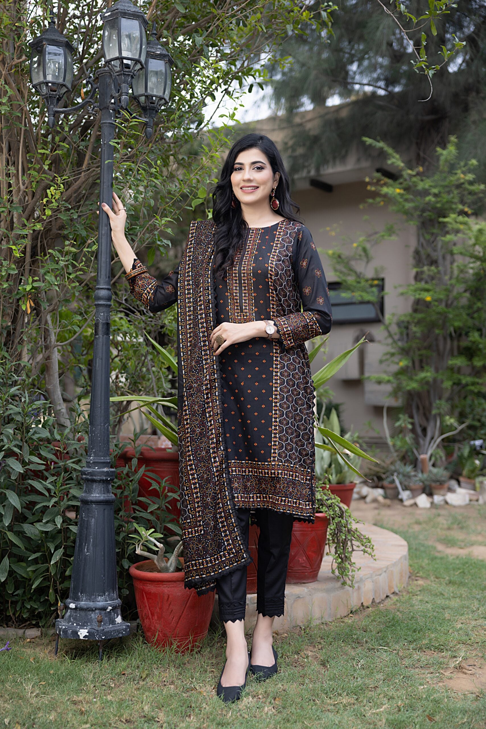Regalia Salina Sensational Lawn`24 D#08