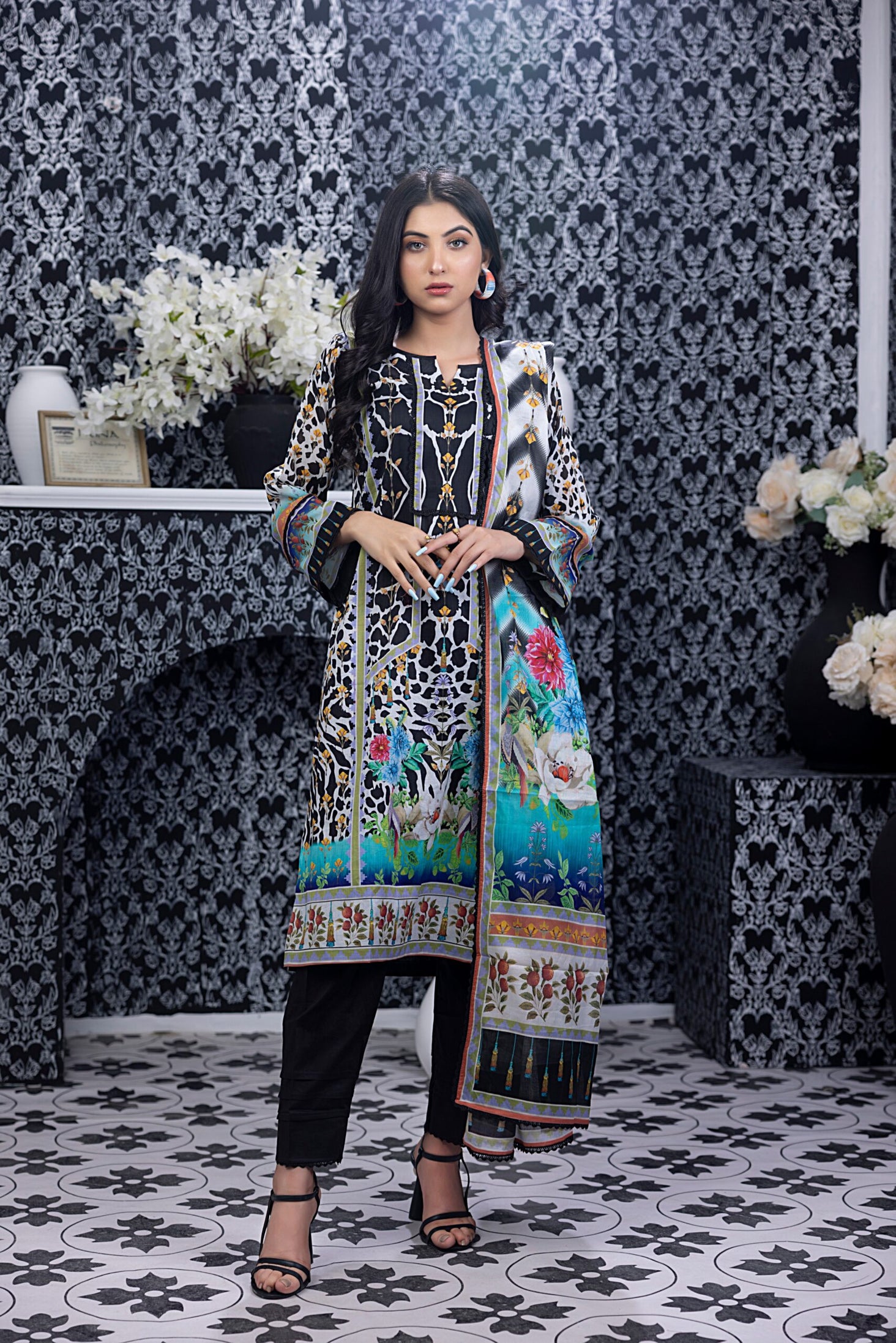 Regalia Salina Lawn`24 (Vol-3) D#08