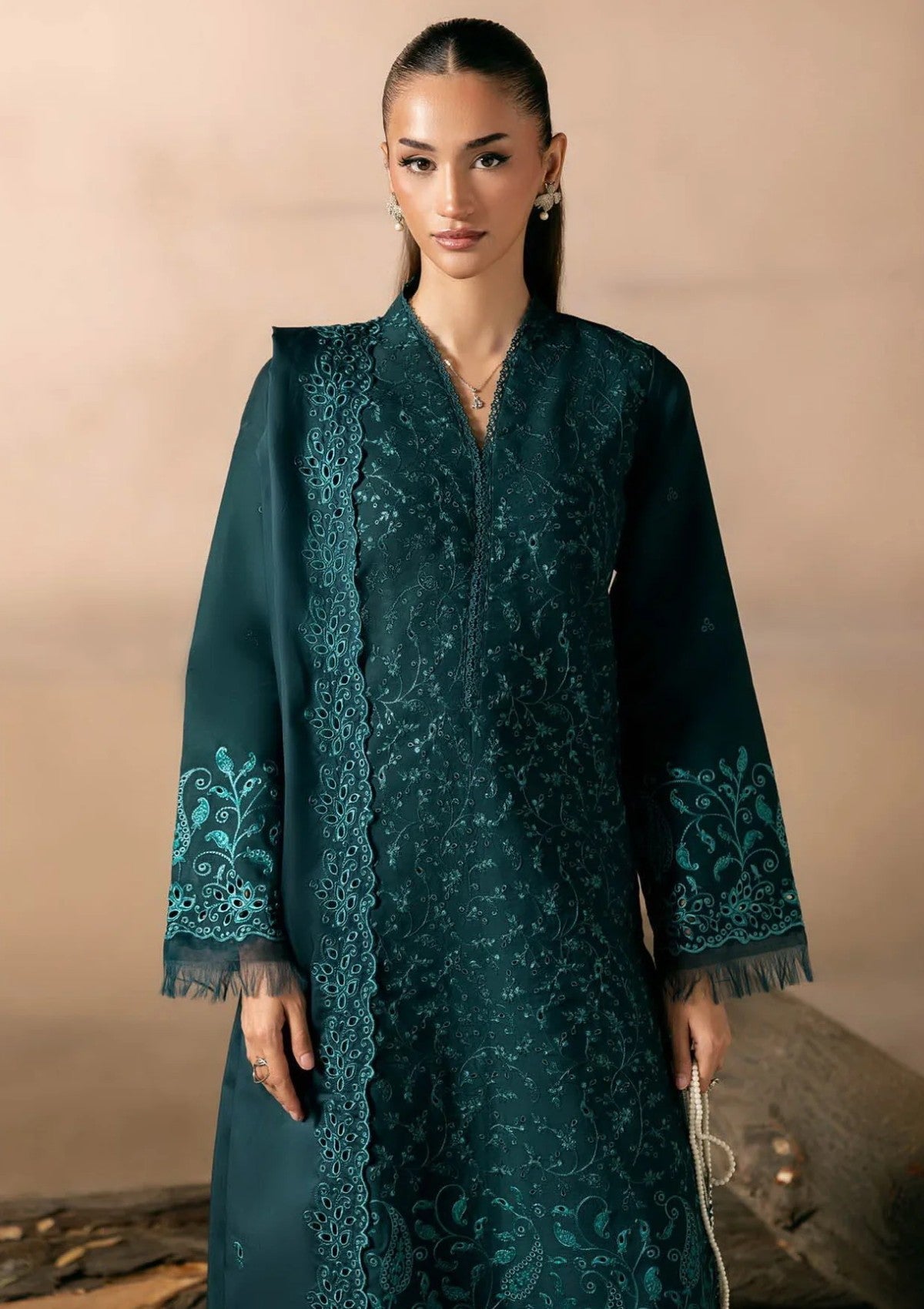 Raj Bari Sareen C/Kari Viscose`25 D#08