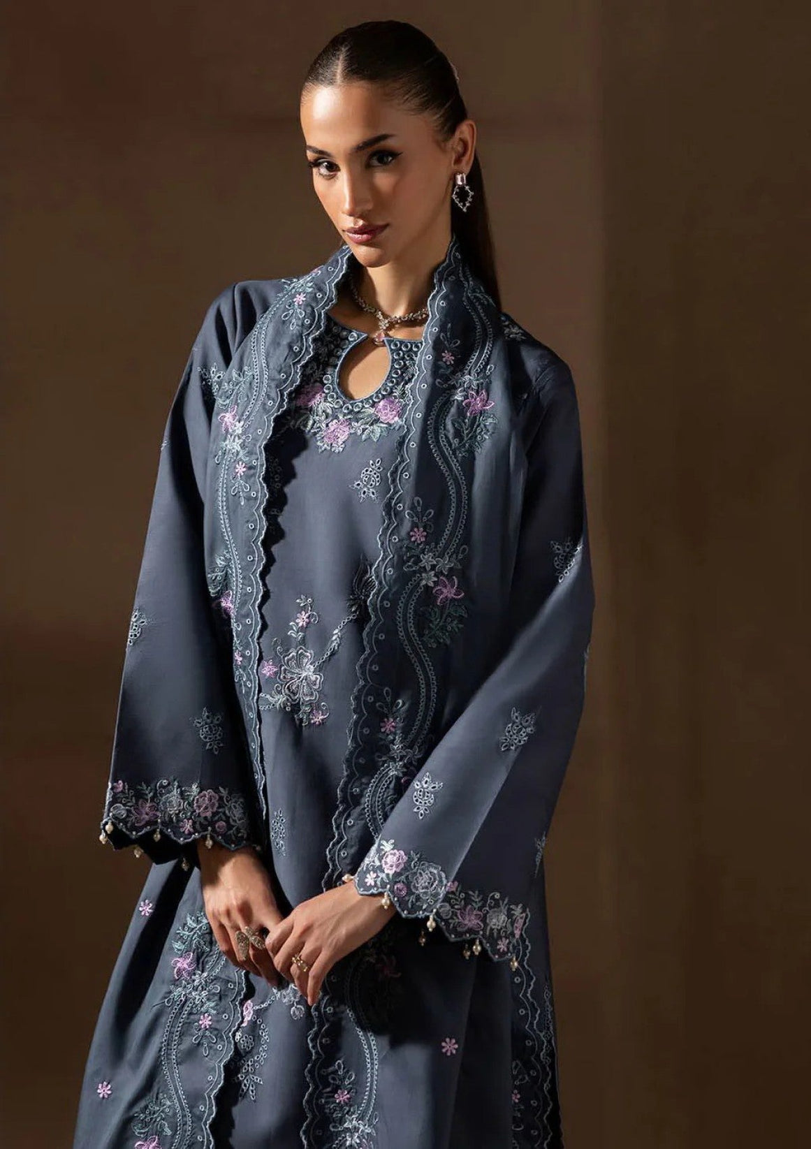 Raj Bari Sareen C/Kari Viscose`25 D#09