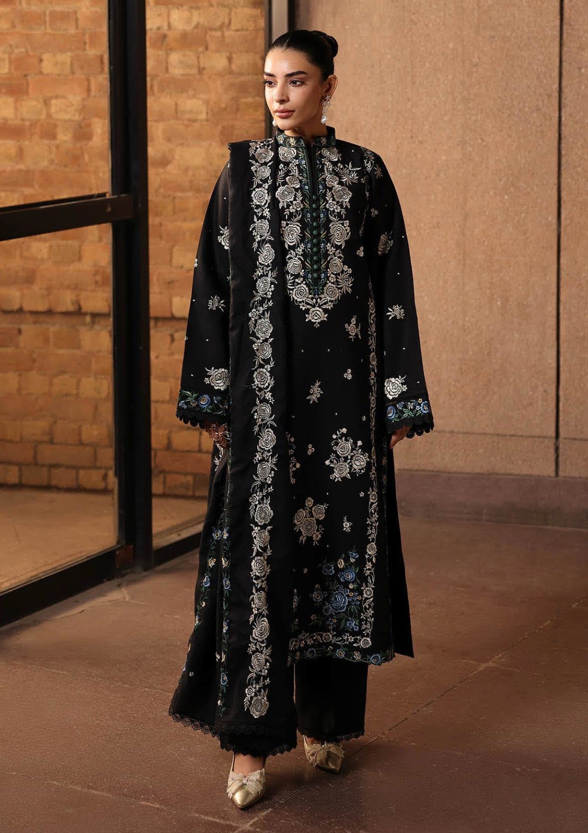 Raj Bari P/Winter Shawl`25 D#01