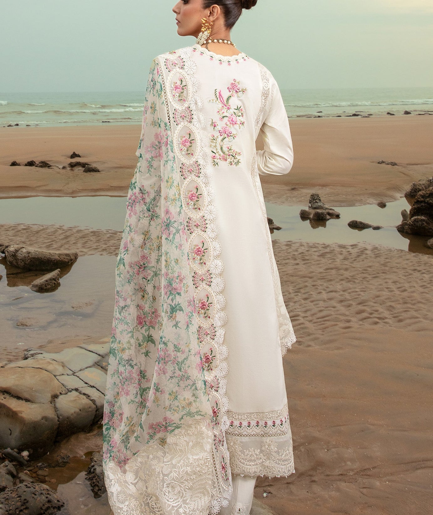 Saira Shakira By Crimson Lawn'24 D#4B