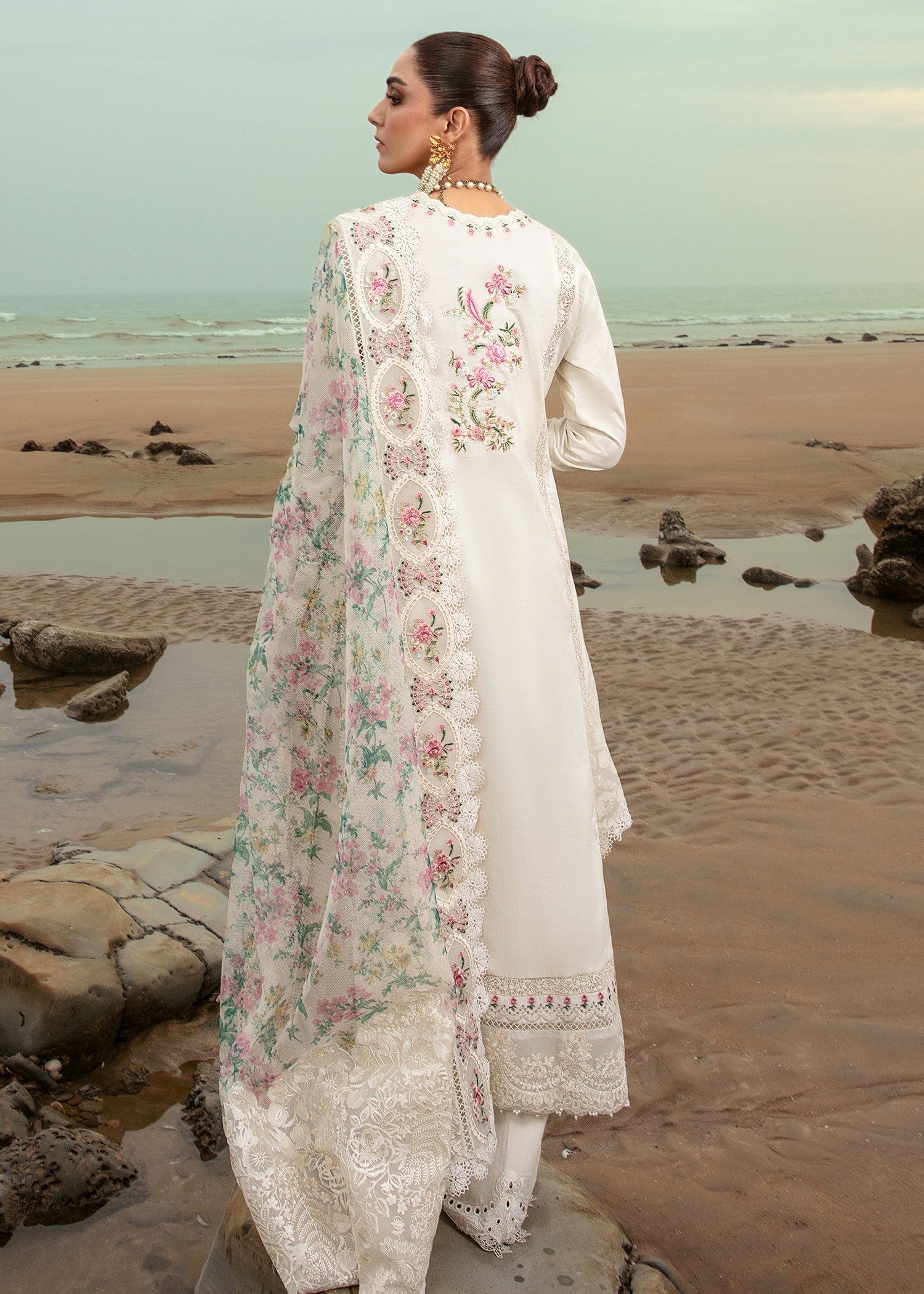Saira Shakira By Crimson Lawn'24 D#4B