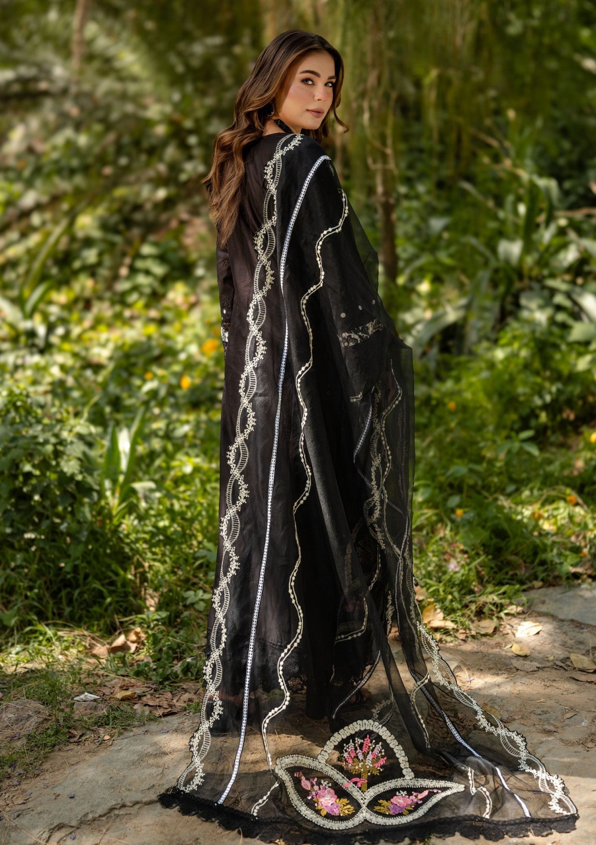 Thames Reet Emb Lawn`25 D # 02 Black