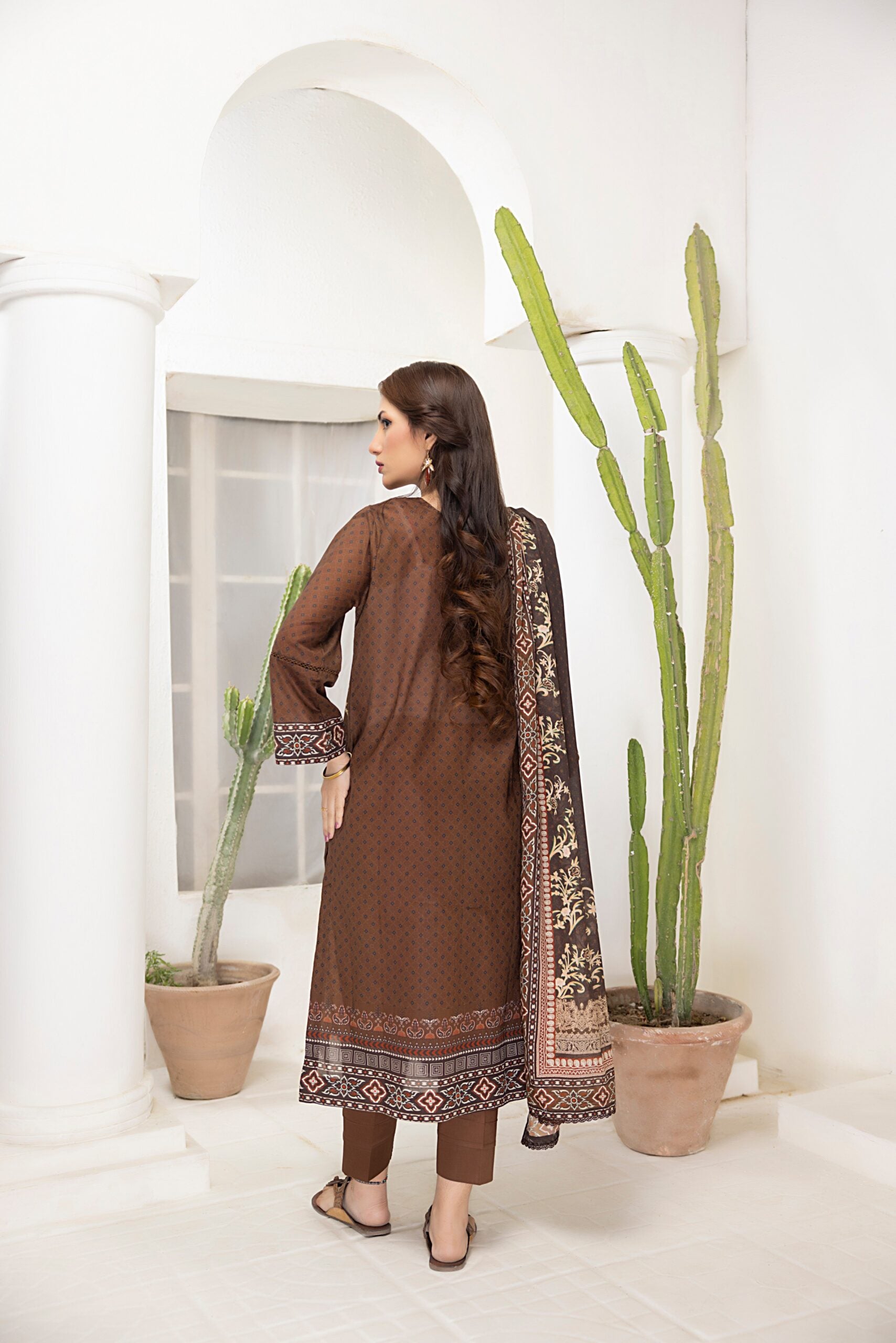 Regalia Salina Lawn`24 (Vol-4) D#09