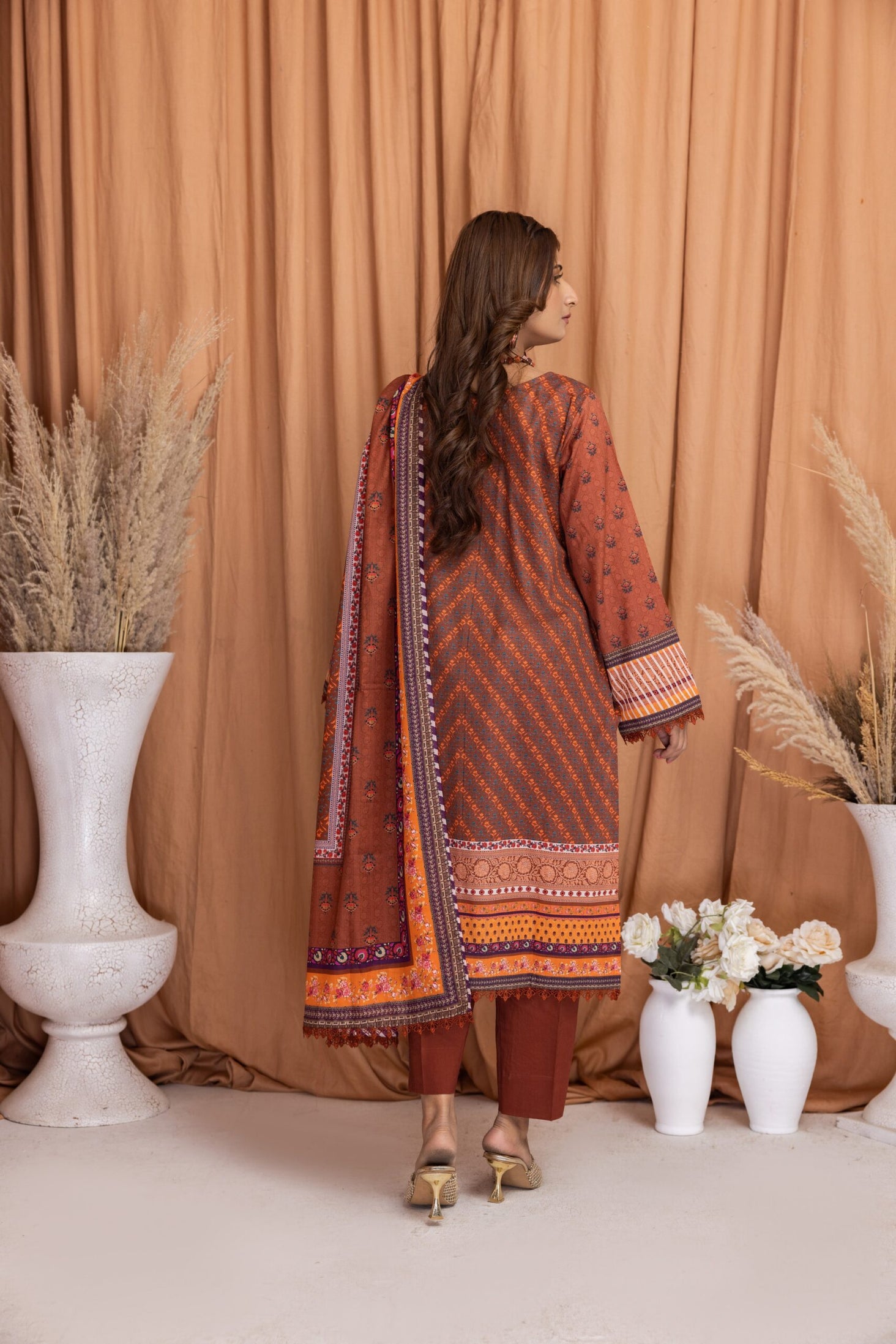 Regalia Salina Lawn`24 D#09