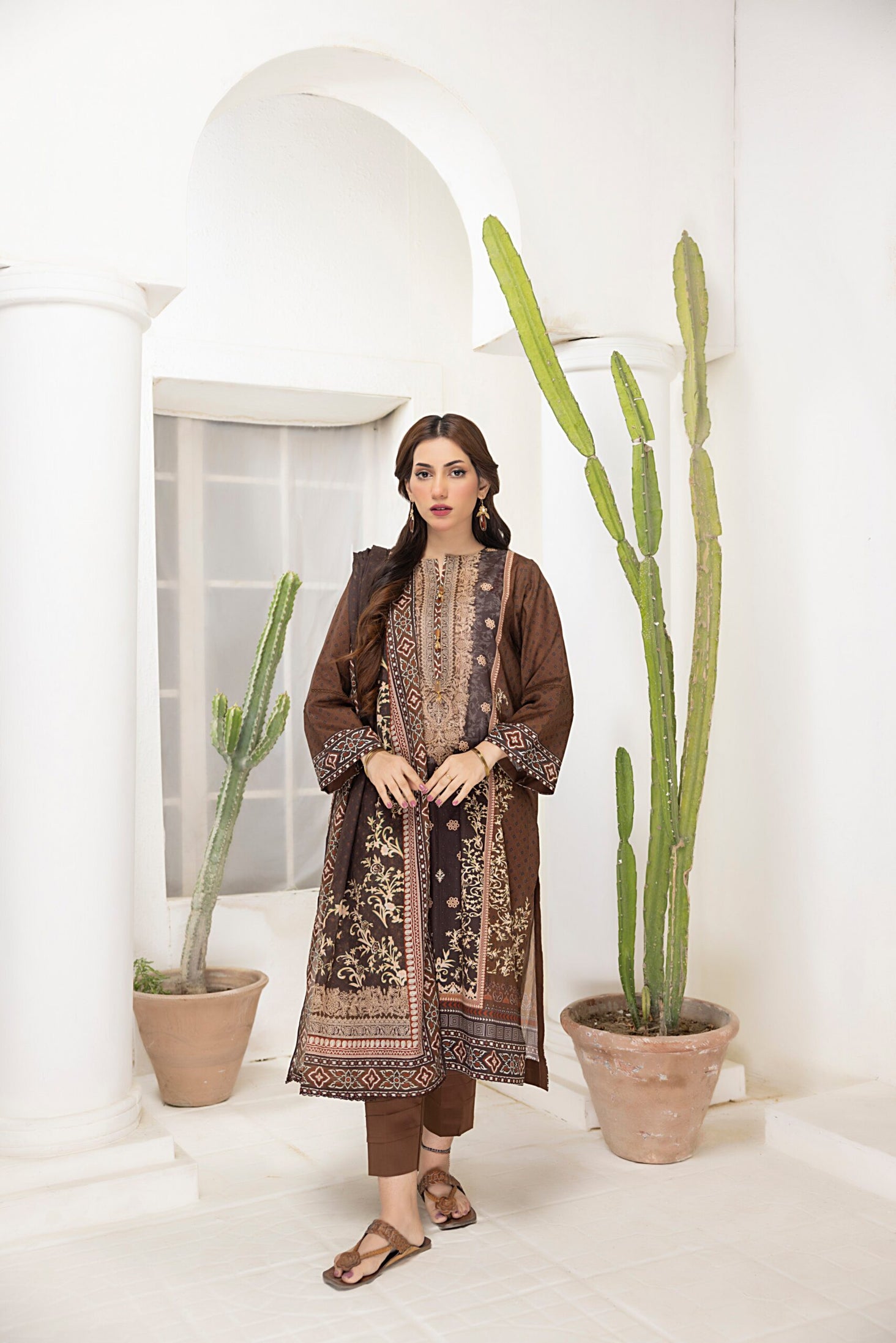 Regalia Salina Lawn`24 (Vol-4) D#09