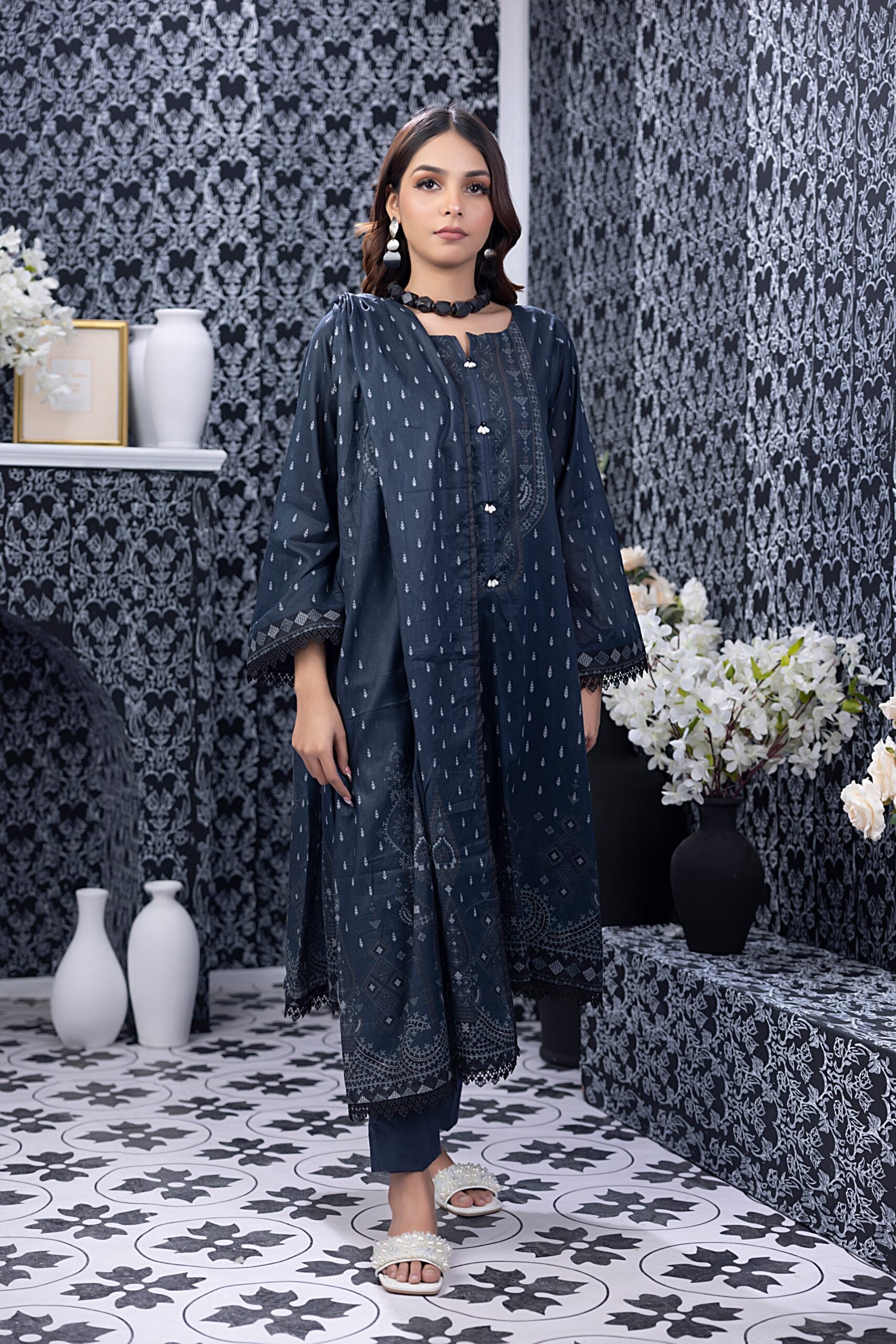 Regalia Salina Lawn`24 (Vol-3) D#09