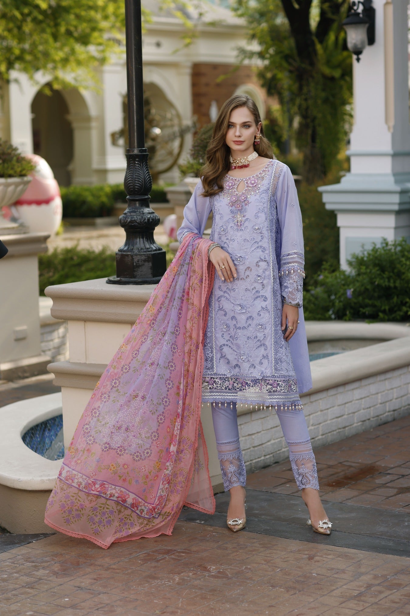 Noor By Saadia Asad Schiffli Laserkari`23 D#2